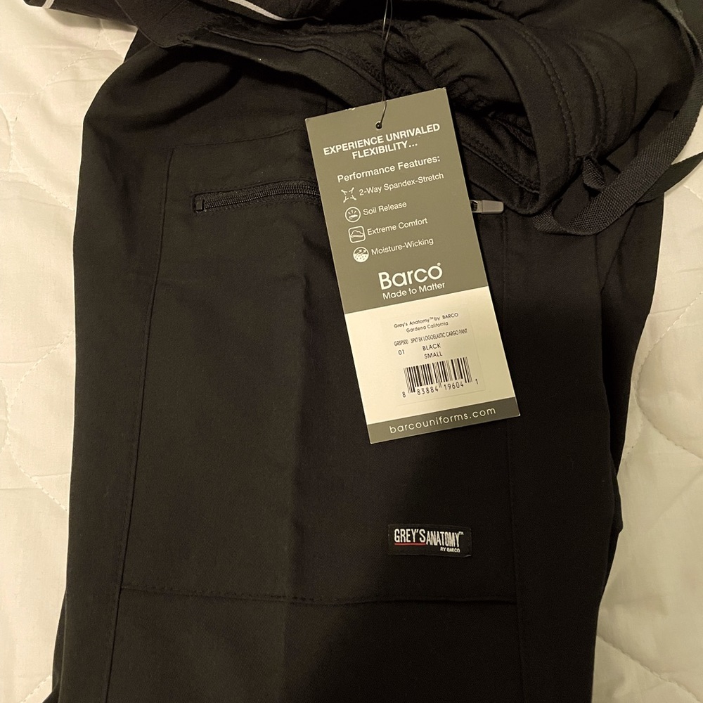 Greys anatomy black scrubs